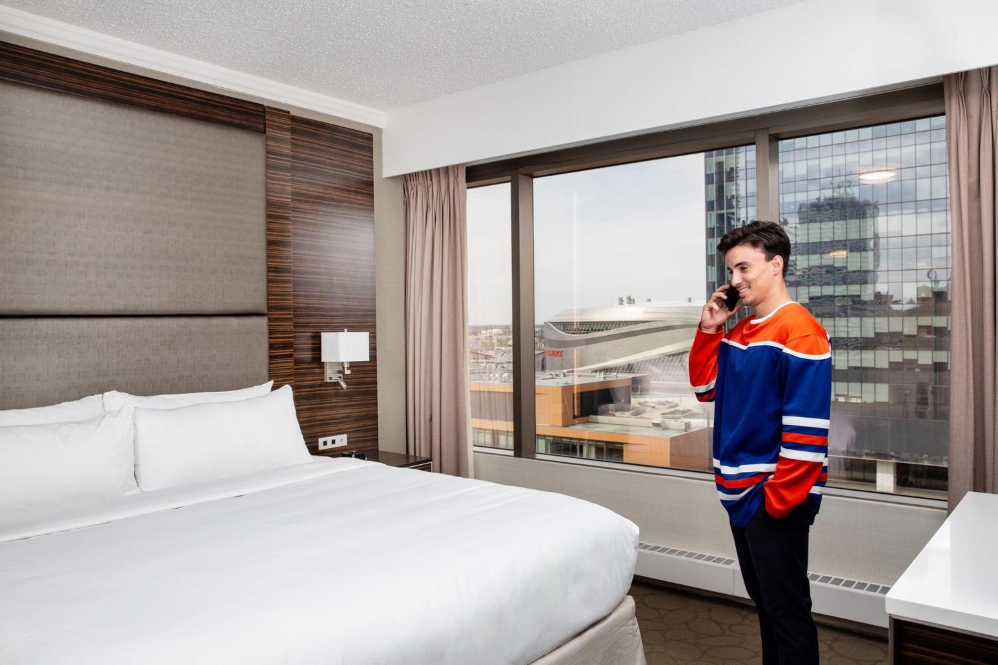 Delta Hotels By Marriott Edmonton Centre Suites Εξωτερικό φωτογραφία