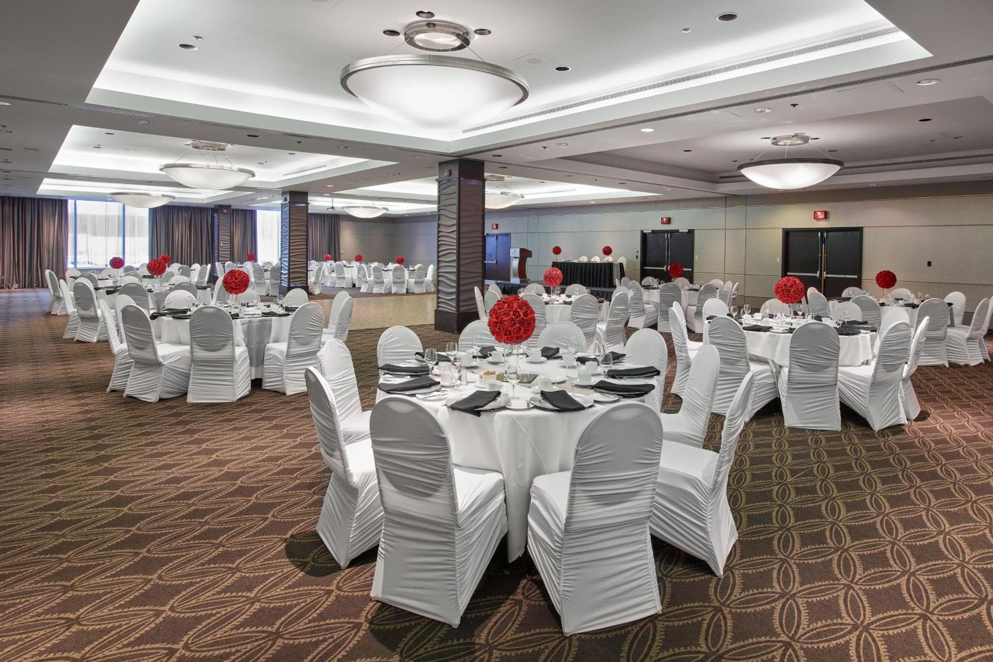 Delta Hotels By Marriott Edmonton Centre Suites Εξωτερικό φωτογραφία