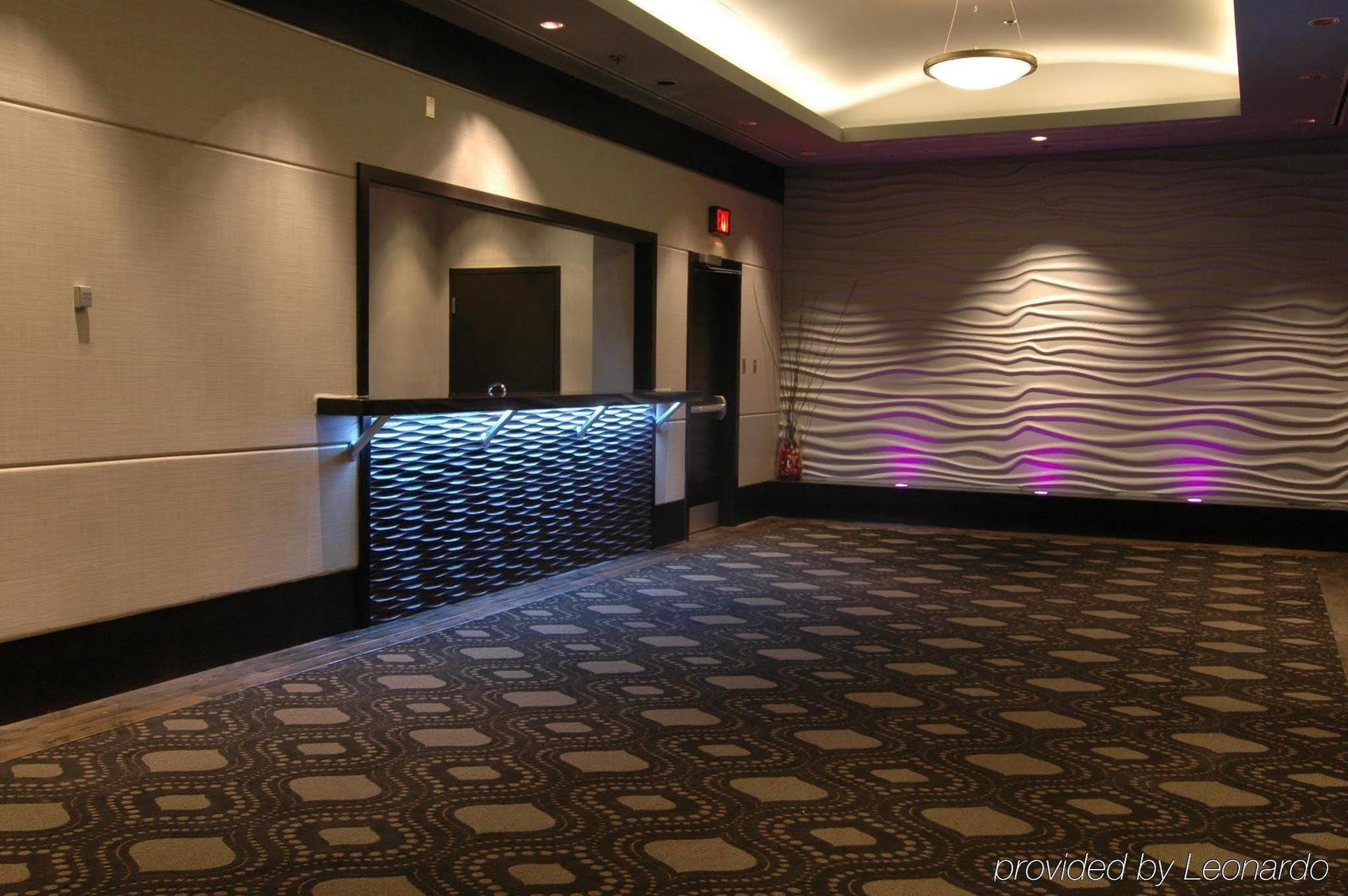 Delta Hotels By Marriott Edmonton Centre Suites Εξωτερικό φωτογραφία